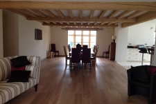 Prime Floors Aged and Distressed Oak Banner 225x150